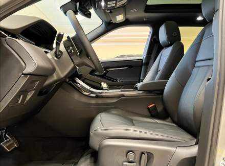 Land Rover - Range Rover Evoque