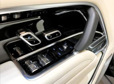 Land Rover - Range Rover