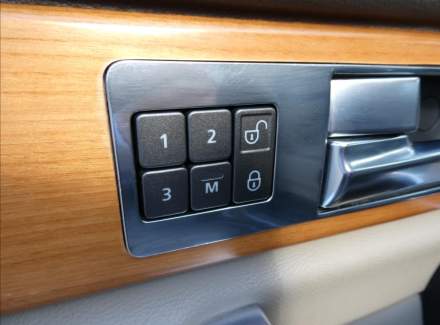 Land Rover - Discovery