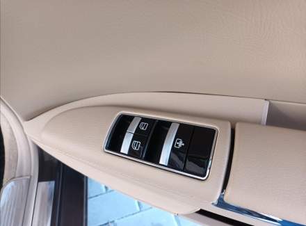 Mercedes-Benz - S-class