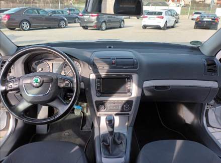 Škoda - Octavia