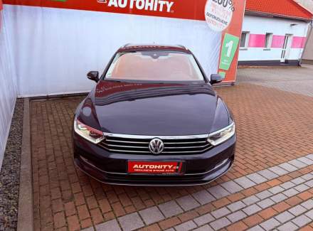 Volkswagen - Passat