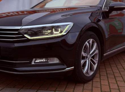 Volkswagen - Passat