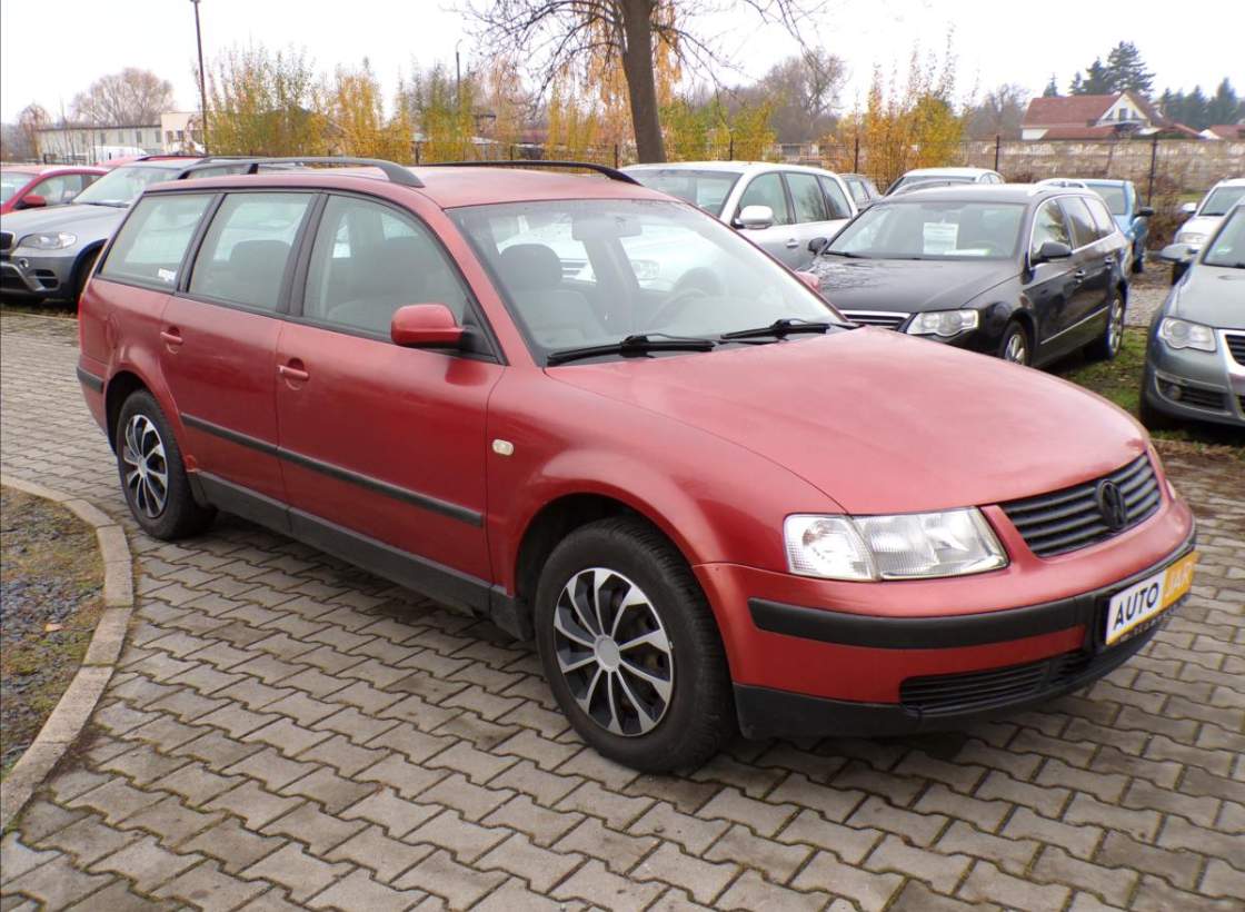 Volkswagen - Passat