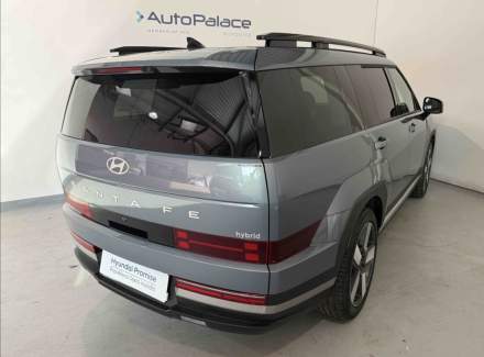 Hyundai - Santa FE