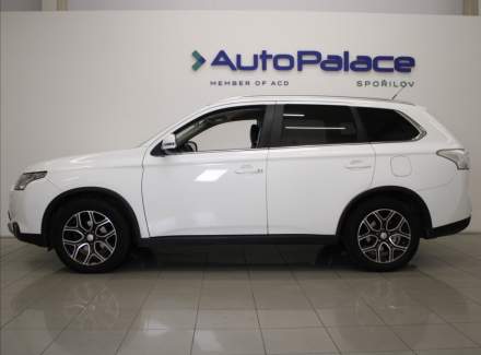 Mitsubishi - Outlander