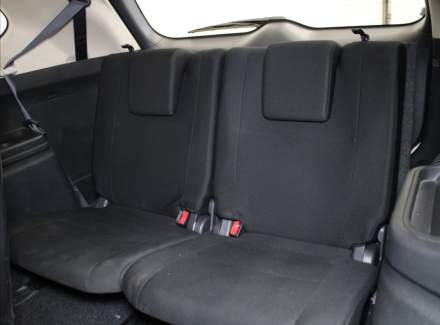 Mitsubishi - Outlander