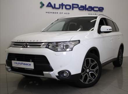 Mitsubishi - Outlander