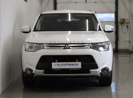 Mitsubishi - Outlander