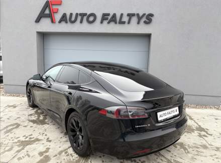 Tesla - Model S
