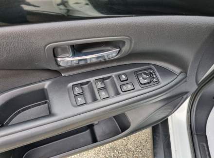 Mitsubishi - Outlander