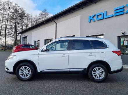 Mitsubishi - Outlander