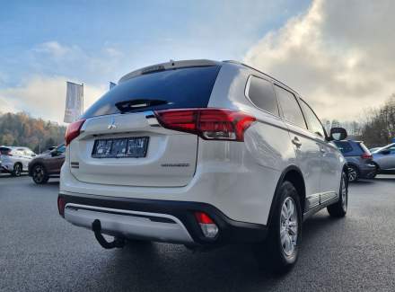 Mitsubishi - Outlander