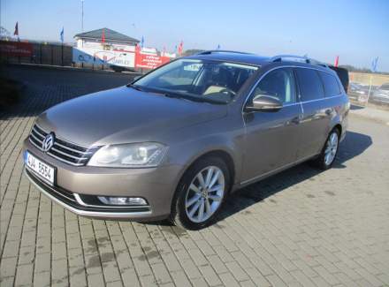 Volkswagen - Passat