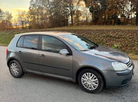 Volkswagen - Golf