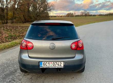 Volkswagen - Golf