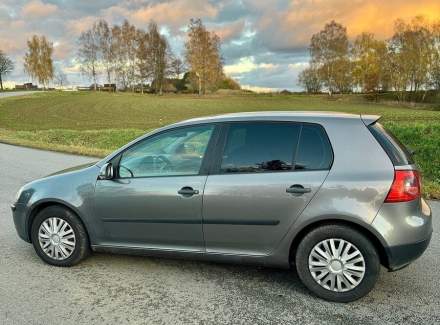 Volkswagen - Golf
