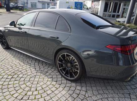 Mercedes-Benz - S-class