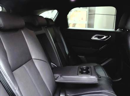 Land Rover - Range Rover Velar
