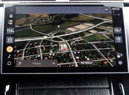 Land Rover - Range Rover Velar