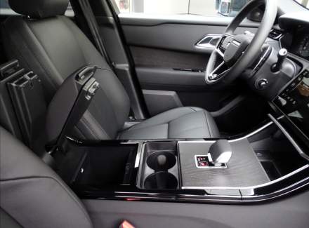 Land Rover - Range Rover Velar