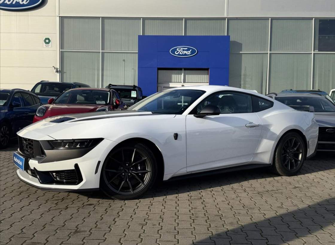 Ford - Mustang