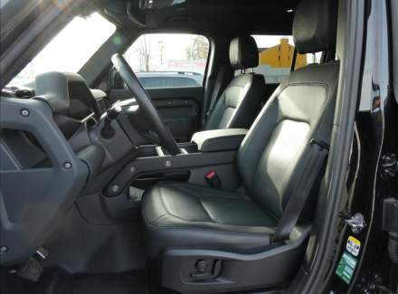 Land Rover - Defender