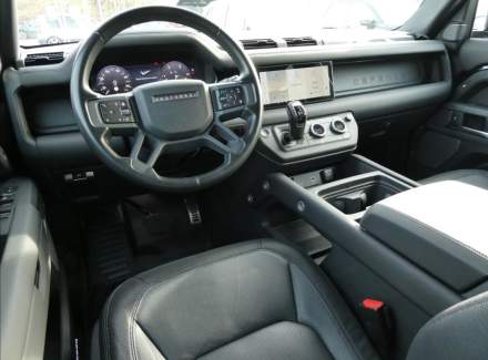 Land Rover - Defender