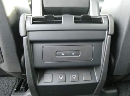 Land Rover - Defender