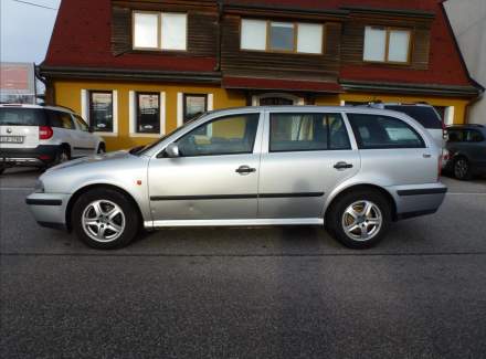 Škoda - Octavia