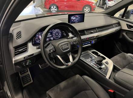 Audi - Q7