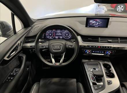 Audi - Q7