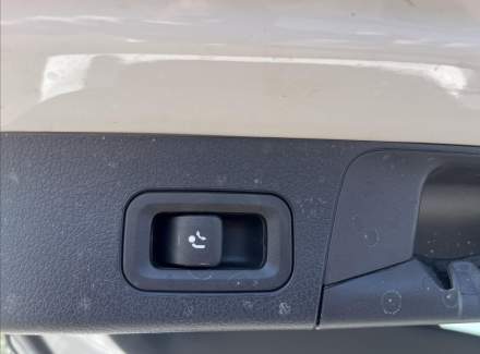 Mercedes-Benz - GLB