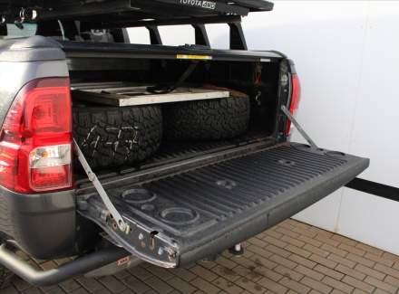 Toyota - Hilux