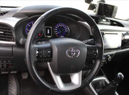 Toyota - Hilux