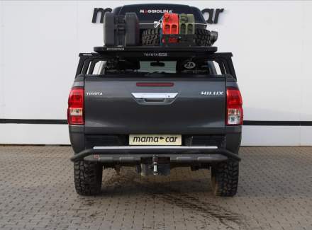 Toyota - Hilux