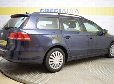 Volkswagen - Passat