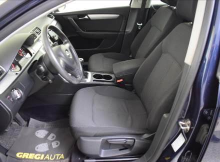 Volkswagen - Passat