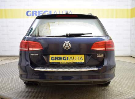 Volkswagen - Passat