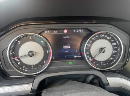 Volkswagen - Touareg