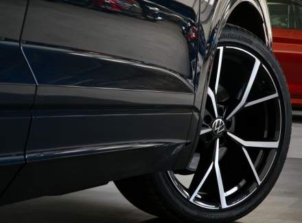 Volkswagen - Touareg