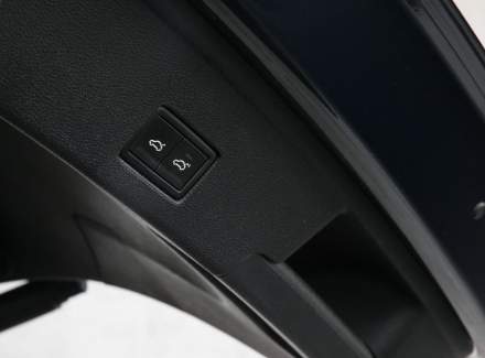 Volkswagen - Touareg