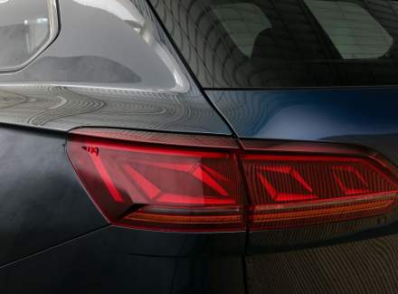 Volkswagen - Touareg