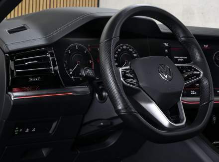 Volkswagen - Touareg