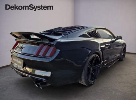 Ford - Mustang
