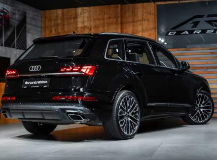 Audi - Q7