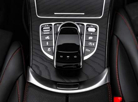 Mercedes-Benz - C-class