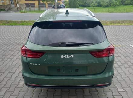 Kia - Cee'd