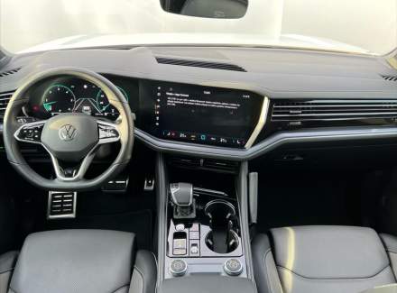 Volkswagen - Touareg