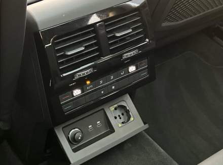 Volkswagen - Touareg